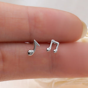 Mismatch Music Note Earring